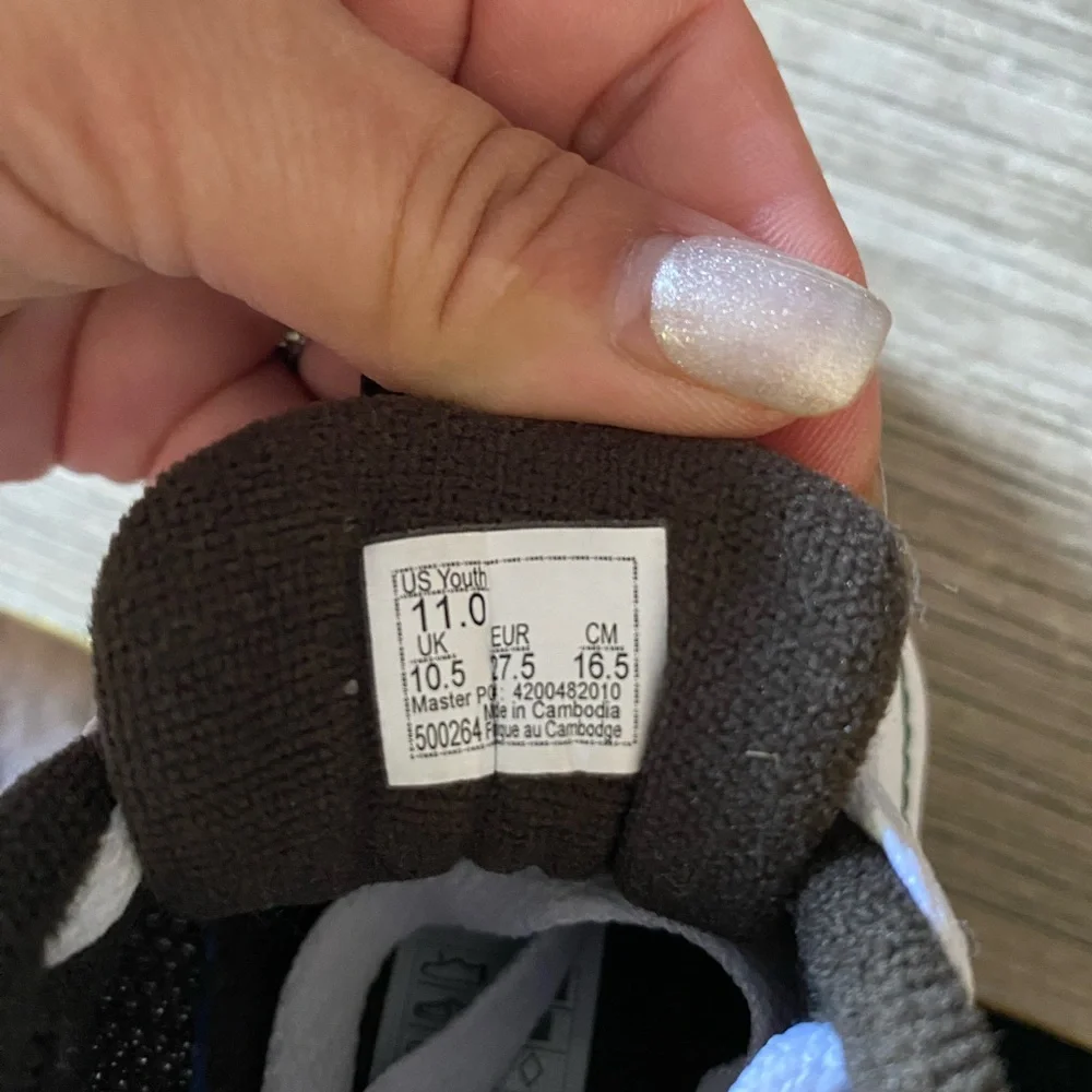 Vans Kids' Old Skool Green White Sneakers size 10. NWOT or box. - Picture 4 of 4